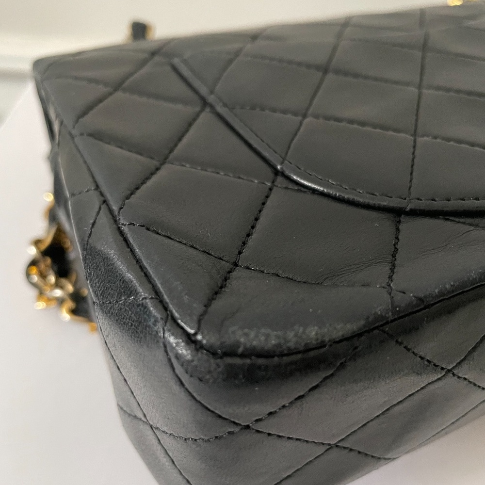 SOLD Chanel Vintage Small Classic Flap Lambskin - Picture 13 of 17